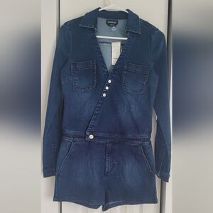 Bebe Dark Blue Buttoned Denim Outfit